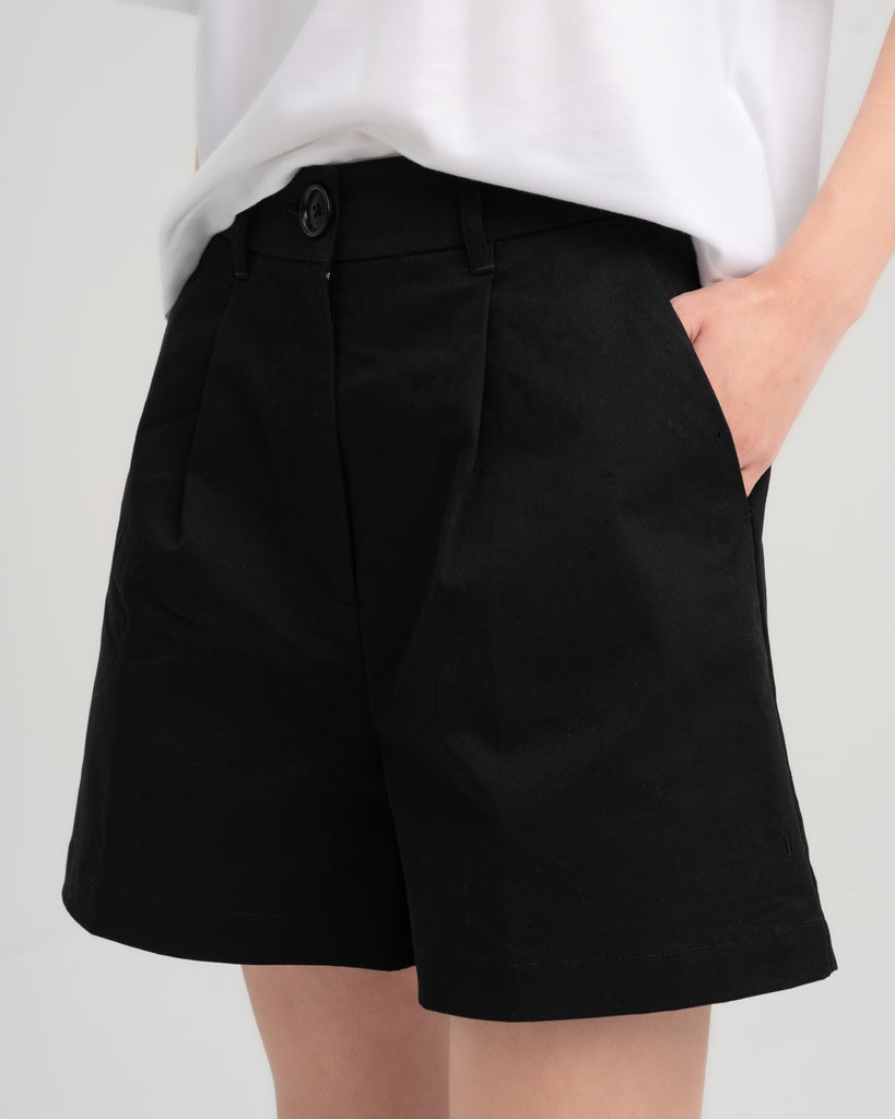 Women Cotton Twill Pleat Short Black